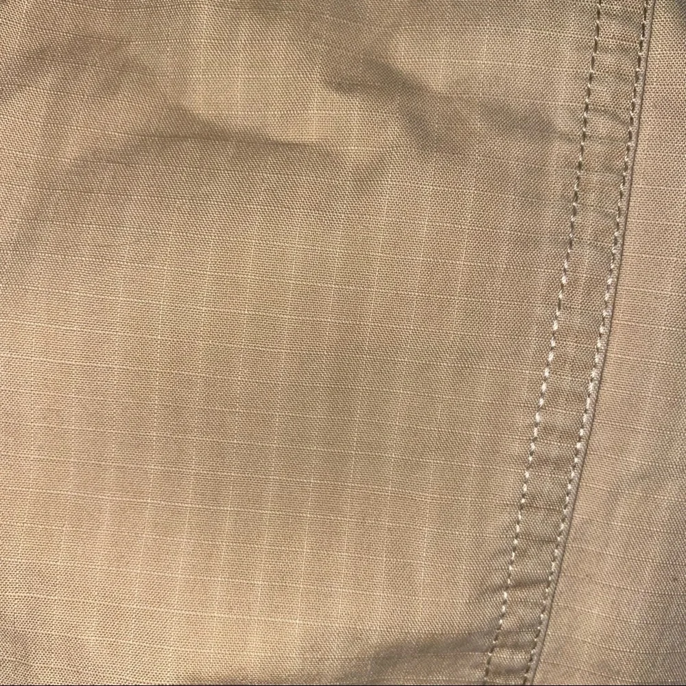 AUTHENTIC JEANSWEAR HIPSTER Junior Capris size 9. Tan - Picture 3 of 5